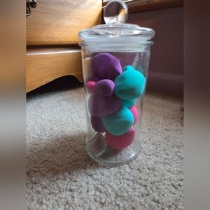 Colorful Makeup Sponge Set in Glass Jar
